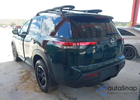 2025 Nissan Pathfinder Rock Creek 4Wd z USA, uszkodzony, nr VIN 5N1DR3BD4SC230520